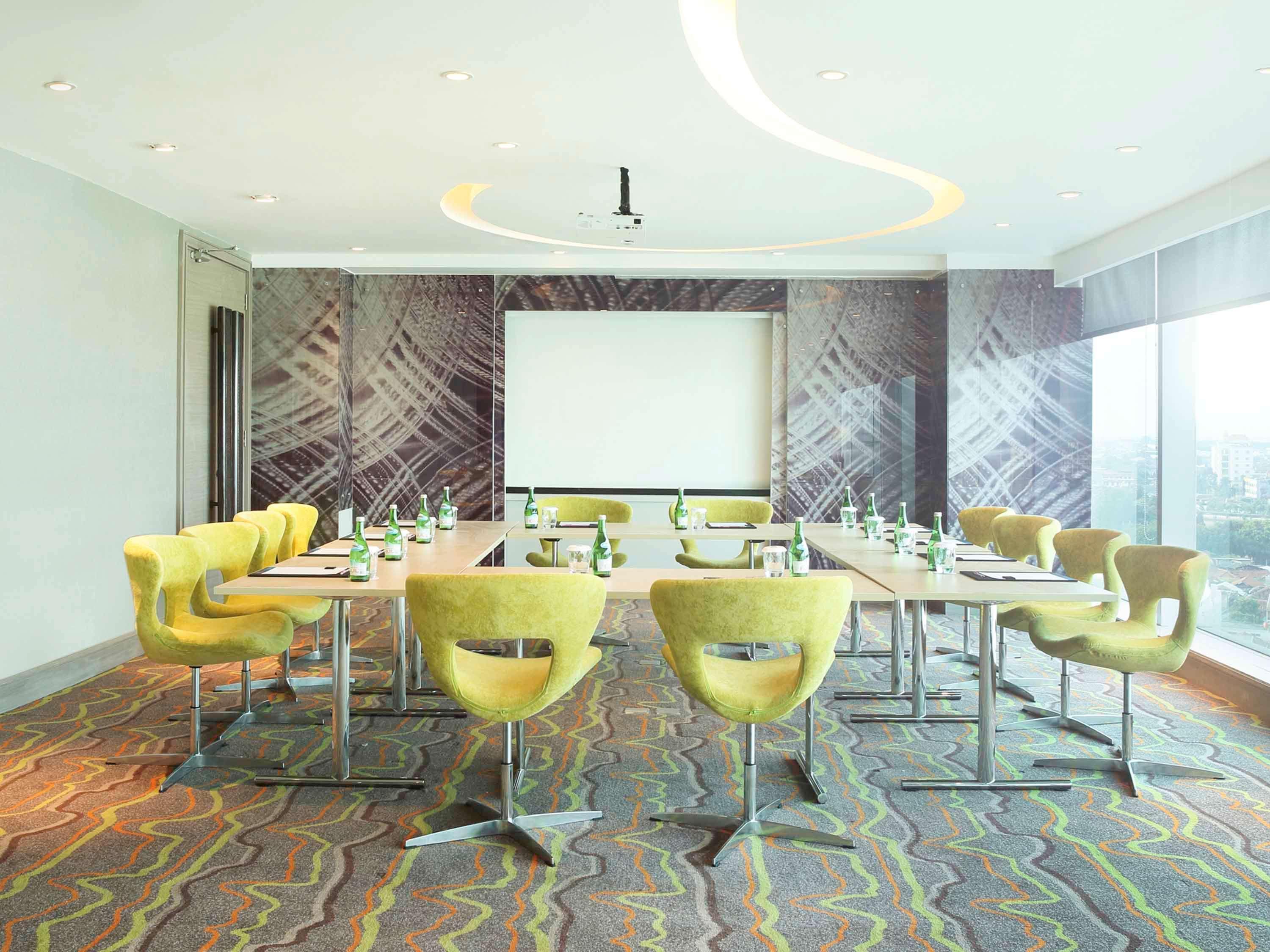 Novotel Тангеранг Экстерьер фото