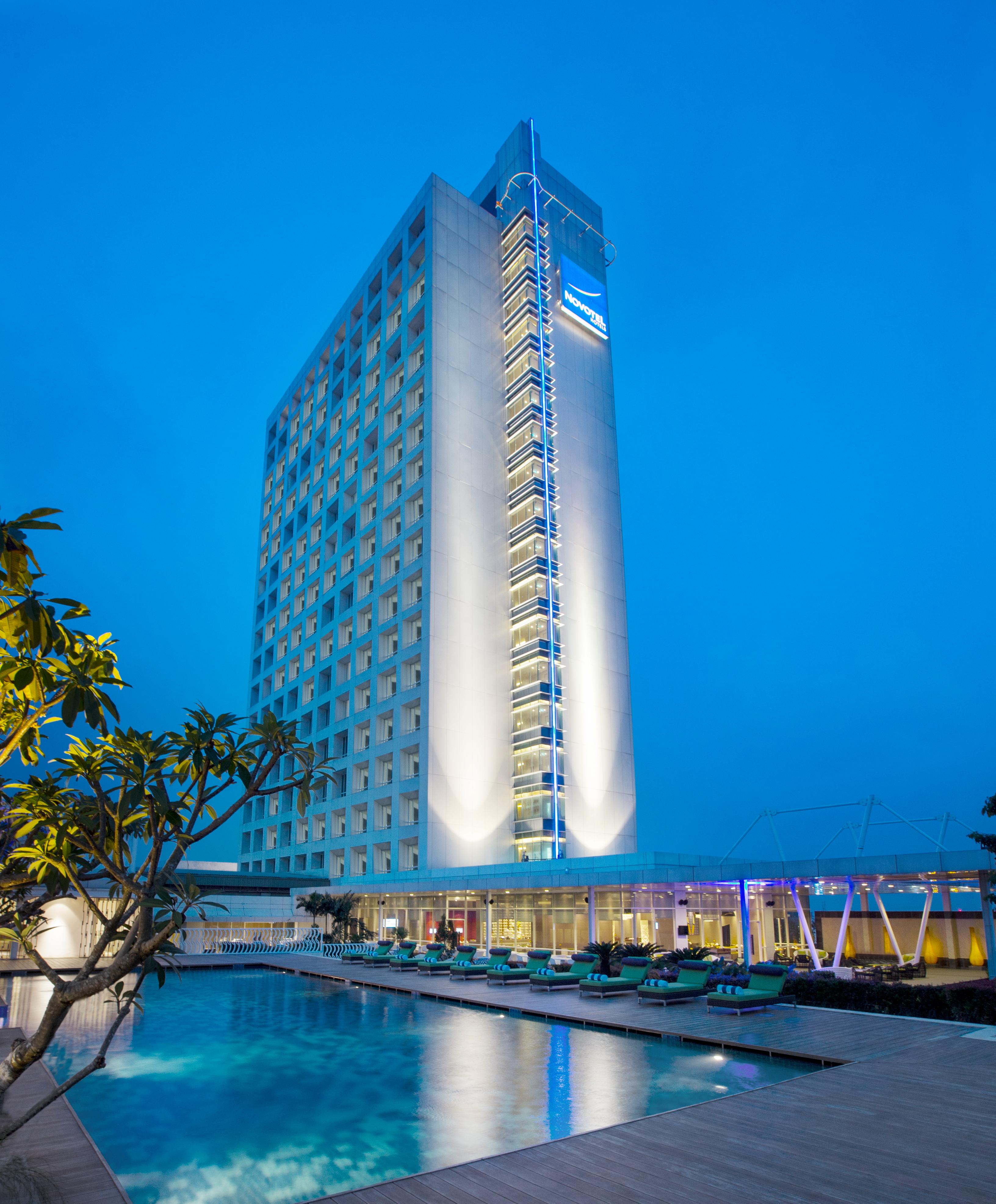 Novotel Тангеранг Экстерьер фото