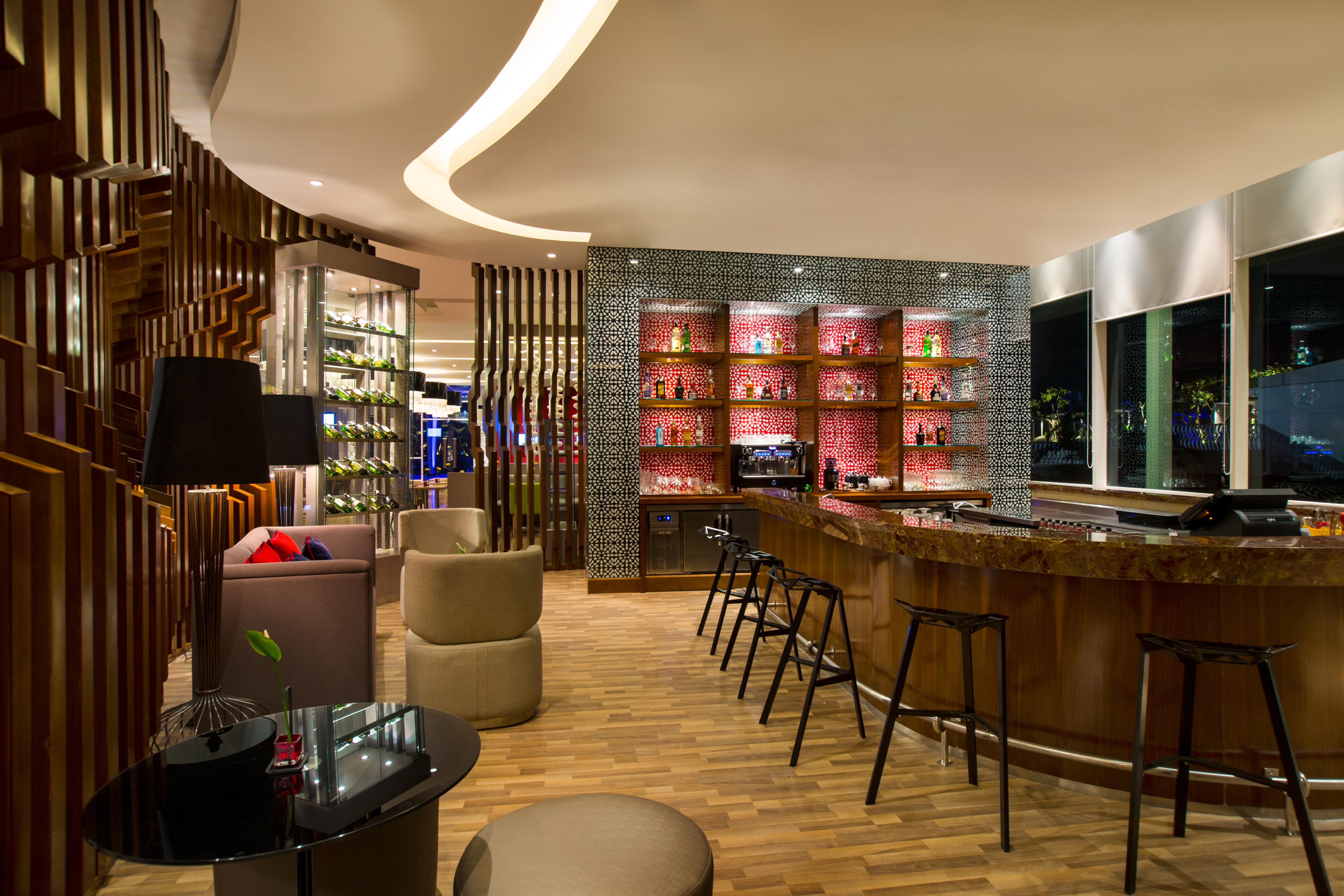 Novotel Тангеранг Экстерьер фото