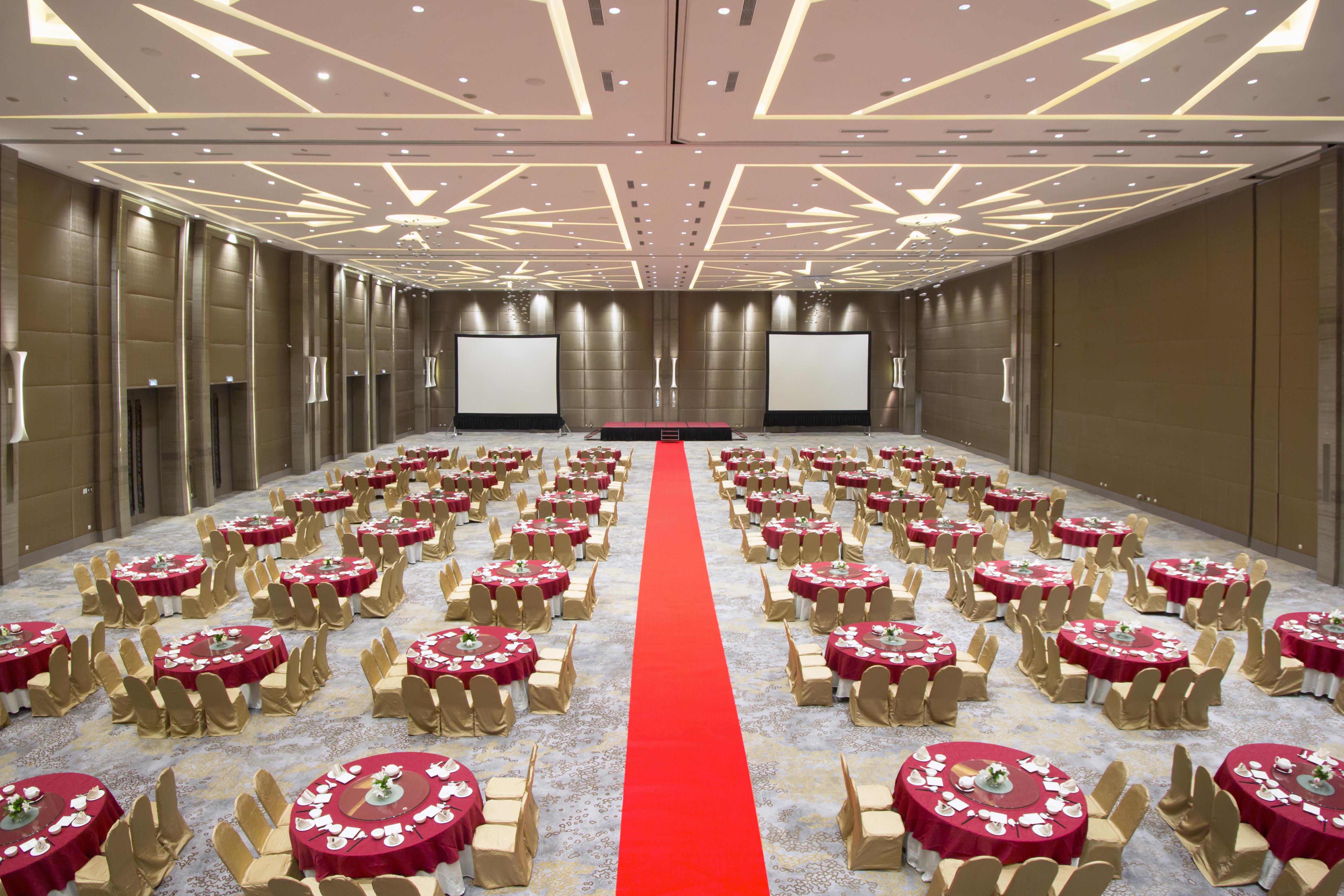 Novotel Тангеранг Экстерьер фото