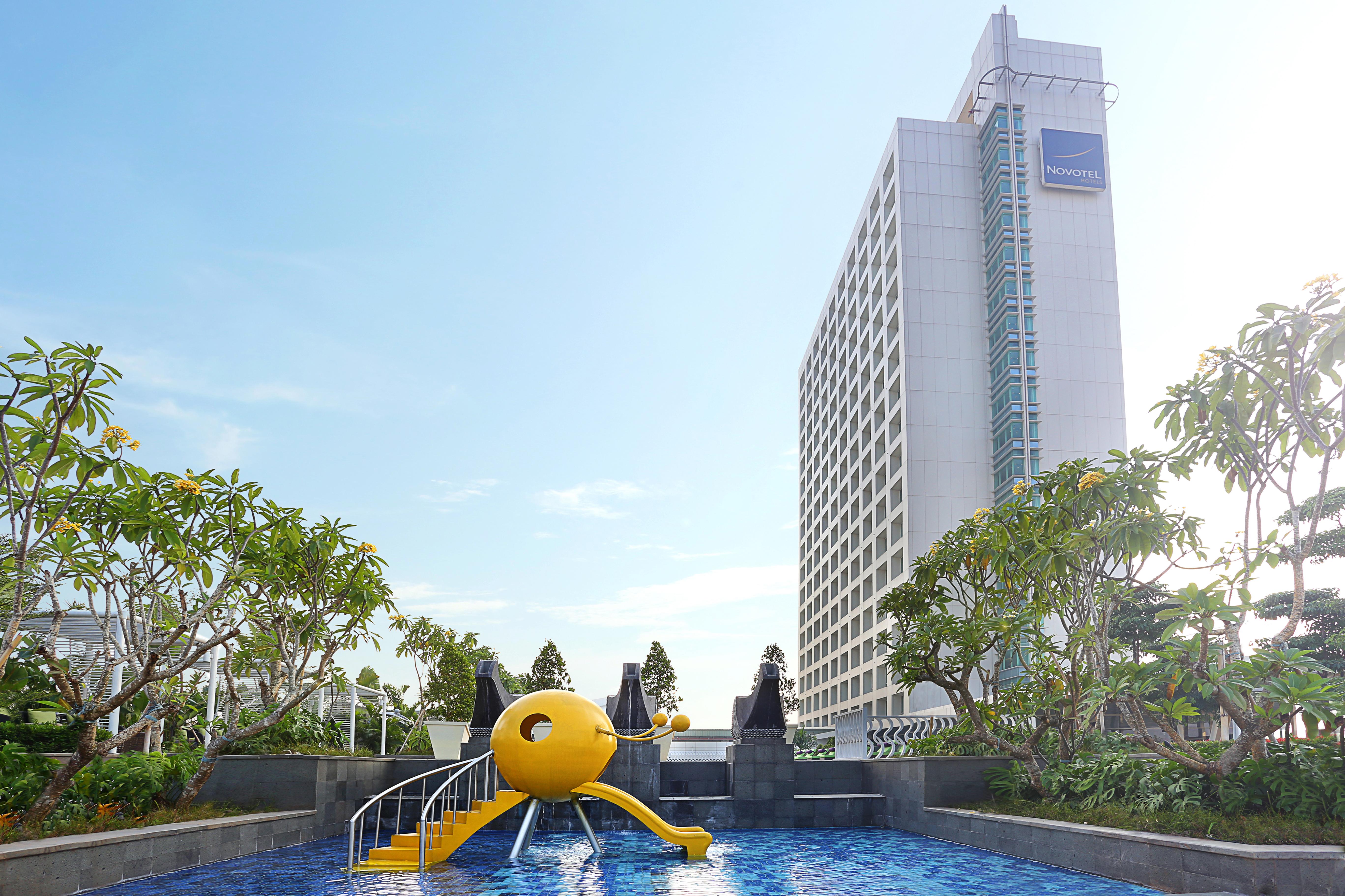 Novotel Тангеранг Экстерьер фото
